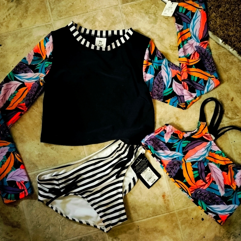 Girls swim set NWT 10/12